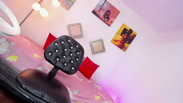 Snapshot of kattadoll chatting on January 2025 04:52:02 PM kattadoll online show from January 2025 04:52:02 PM