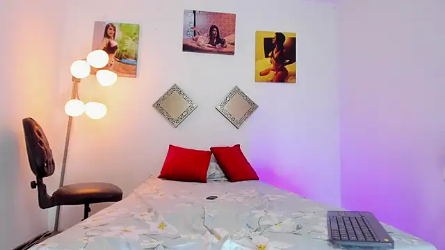 Snapshot of kattadoll chatting on February 2025 02:22:02 AM kattadoll online show from February 2025 02:22:02 AM