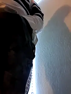 Snapshot of KeptupHack chatting on November 2025 07:53:02 AM KeptupHack online show from November 2025 07:53:02 AM