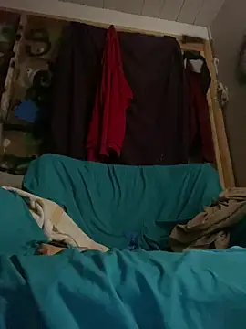 Snapshot of KeptupHack chatting on April 2026 04:57:02 AM KeptupHack online show from April 2026 04:57:02 AM