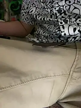 Snapshot of KeptupHack chatting on April 2026 09:57:02 AM KeptupHack online show from April 2026 09:57:02 AM