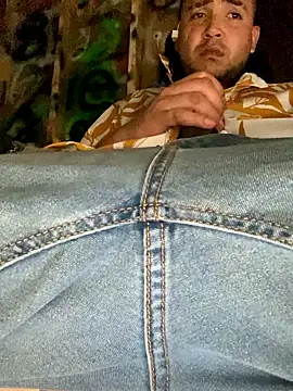 Snapshot of KeptupHack chatting on April 2026 06:16:02 AM KeptupHack online show from April 2026 06:16:02 AM