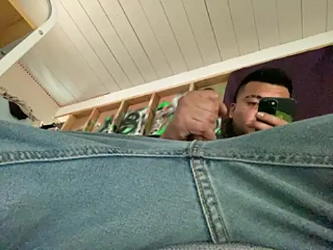 Snapshot of KeptupHack chatting on April 2026 02:56:01 PM KeptupHack online show from April 2026 02:56:01 PM