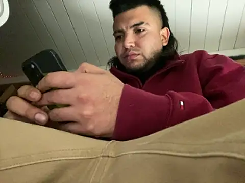 Snapshot of KeptupHack chatting on April 2026 04:15:02 AM KeptupHack online show from April 2026 04:15:02 AM