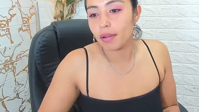 Snapshot of Aisha_09 chatting on January 2025 02:51:01 PM Aisha 09 online show from January 2025 02:51:01 PM