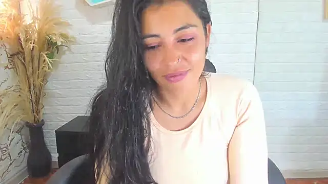 Snapshot of Aisha_09 chatting on March 2025 02:21:02 PM Aisha 09 online show from March 2025 02:21:02 PM