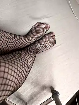 Yourlittledemon online show from March 2026 06:58:02 PM