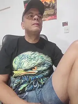 Snapshot of latinmartin73 chatting on November 2025 03:40:01 AM latinmartin73 online show from November 2025 03:40:01 AM