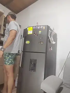 Snapshot of latinmartin73 chatting on December 2025 02:27:01 AM latinmartin73 online show from December 2025 02:27:01 AM