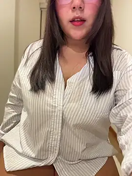Snapshot of kittyfresita chatting on July 2026 03:45:02 AM kittyfresita online show from July 2026 03:45:02 AM
