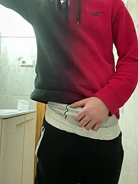 jovenestraviesos online show from February 2026 08:13:01 PM