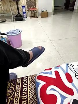 huzi518 online show from February 2025 12:56:01 PM