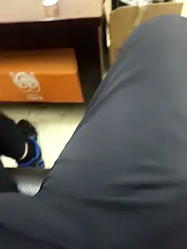 huzi518 online show from September 2025 03:06:02 AM