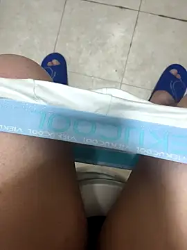 huzi518 online show from October 2025 03:40:01 PM