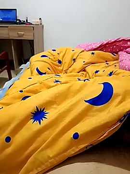 huzi518 online show from April 2026 05:32:01 PM