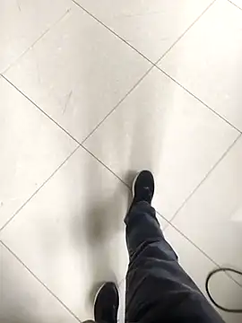 huzi518 online show from April 2026 08:04:01 AM