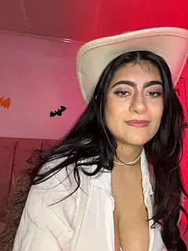 miakhalifaaa  online show from October 2025 07:37:02 PM