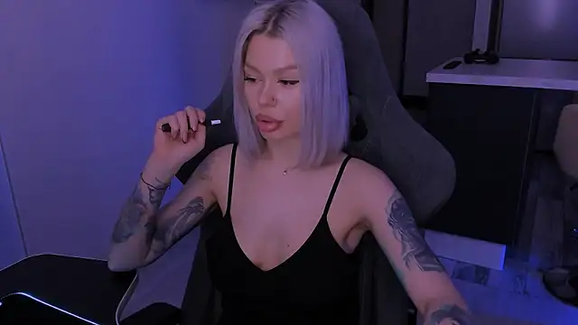 Snapshot of Sasha_Mason chatting on January 2025 02:58:02 AM Sasha Mason online show from January 2025 02:58:02 AM