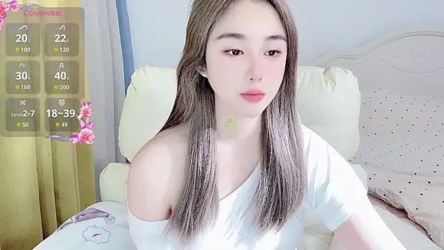 Snapshot of Caitlyn__ chatting on April 2026 03:13:01 PM Caitlyn online show from April 2026 03:13:01 PM