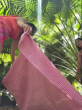 Snapshot of DakotaShelby chatting on April 2026 05:10:01 PM DakotaShelby online show from April 2026 05:10:01 PM