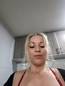 Snapshot of Fenix_528 chatting on January 2025 11:06:01 AM Fenix 528 online show from January 2025 11:06:01 AM