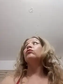 Snapshot of Fenix_528 chatting on September 2025 04:01:02 PM Fenix 528 online show from September 2025 04:01:02 PM