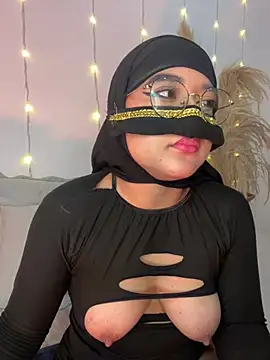 Maisa issa online show from February 2025 03:47:01 PM