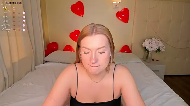 Emma  Leee online show from February 2025 04:04:01 AM