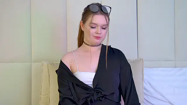 CrystalLyons online show from March 2025 01:06:02 PM