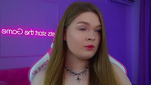 Snapshot of CrystalLyons chatting on March 2026 06:19:02 AM CrystalLyons online show from March 2026 06:19:02 AM