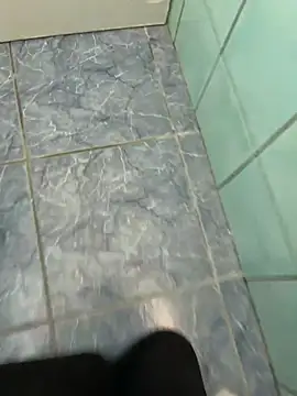 Snapshot of mj23641 chatting on April 2026 04:33:02 PM mj23641 online show from April 2026 04:33:02 PM