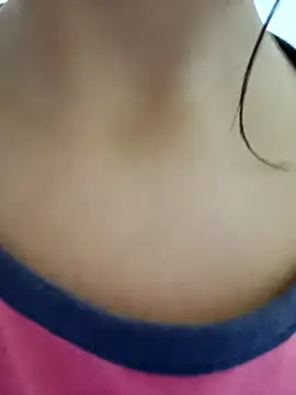 Snapshot of Sanaya_7 chatting on January 2025 06:23:01 PM Sanaya 7 online show from January 2025 06:23:01 PM