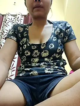 Snapshot of Sanaya_7 chatting on November 2025 06:43:01 PM Sanaya 7 online show from November 2025 06:43:01 PM