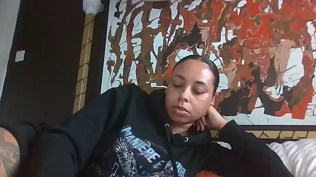 Snapshot of bigbootyjayda chatting on April 2026 04:33:02 PM bigbootyjayda online show from April 2026 04:33:02 PM