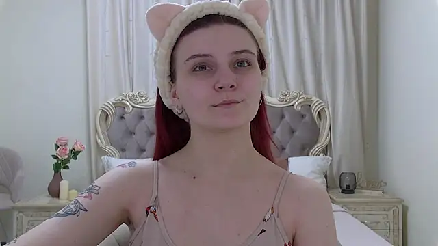 KellyStone online show from November 2025 05:02:01 PM