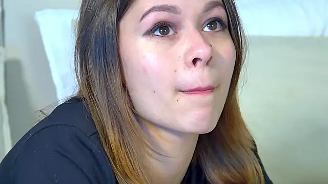 PollyLanders online show from February 2025 08:55:02 AM