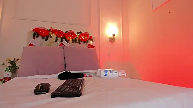 Snapshot of dani_skinny_ chatting on December 2024 06:06:01 PM dani skinny online show from December 2024 06:06:01 PM