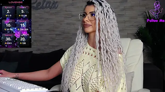 VictoriaMazze online show from December 2024 01:21:01 AM