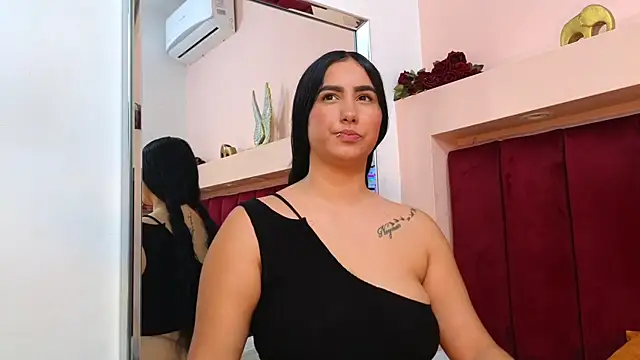 Snapshot of JESSYCORTES chatting on January 2025 04:49:02 PM JESSYCORTES online show from January 2025 04:49:02 PM