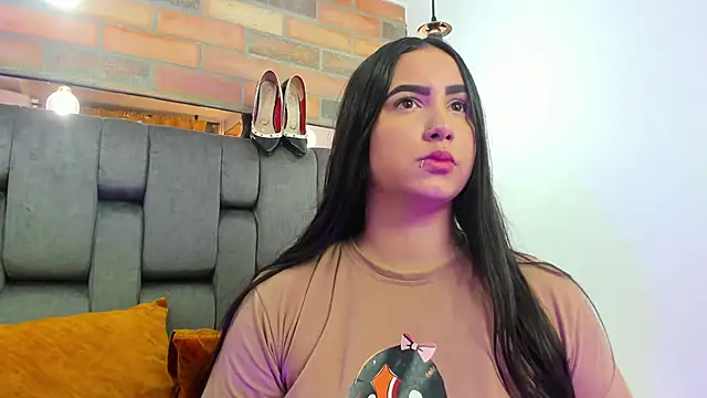 Snapshot of JESSYCORTES chatting on September 2025 01:43:02 PM JESSYCORTES online show from September 2025 01:43:02 PM