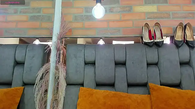 Snapshot of JESSYCORTES chatting on November 2025 03:23:02 PM JESSYCORTES online show from November 2025 03:23:02 PM