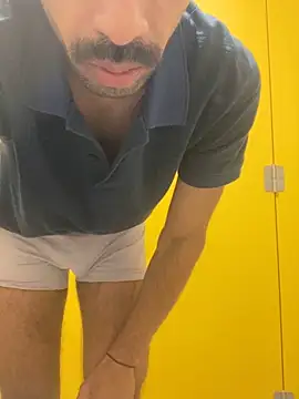 Snapshot of Lucascacaca chatting on December 2024 06:02:02 PM Lucascacaca online show from December 2024 06:02:02 PM