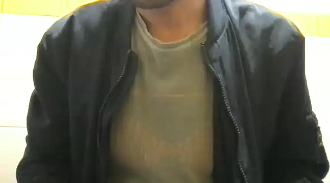 Snapshot of Lucascacaca chatting on December 2024 03:55:01 PM Lucascacaca online show from December 2024 03:55:01 PM