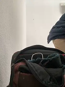 Snapshot of Lucascacaca chatting on January 2025 02:31:01 PM Lucascacaca online show from January 2025 02:31:01 PM