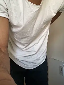 Snapshot of Lucascacaca chatting on February 2025 11:21:01 AM Lucascacaca online show from February 2025 11:21:01 AM