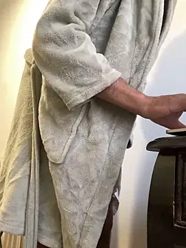 Snapshot of Lucascacaca chatting on February 2025 09:32:02 AM Lucascacaca online show from February 2025 09:32:02 AM