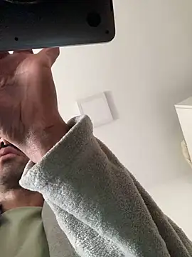 Lucascacaca online show from March 2026 12:22:02 PM