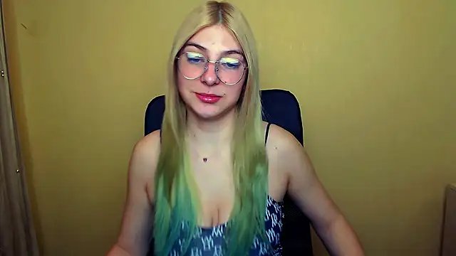 Luna Lush  online show from January 2025 08:27:02 AM