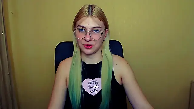 Luna Lush  online show from January 2025 11:30:02 AM