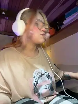 SophiaWeestt99 online show from February 2026 05:11:01 AM